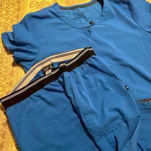 Beyond Scrubs Medium, Medium P